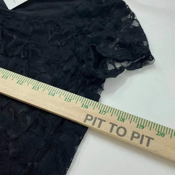 Isaac Mizrahi Lace Blouse Womens M Black NWT 2325 - Picture 8 of 9